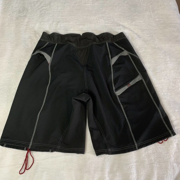 iq Pearl Izumi Shorts Cycling Mountain Bike Mens XL Non-Padded Black Grey Nylon - Picture 7 of 8